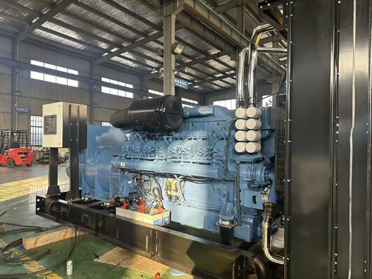 High-Performance Yuchai 2000KVA/1600KW Offener Dieselgenerator zum Verkauf